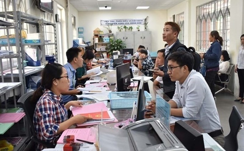 People with good political and ethical qualities; with a clear background must meet the standards to register for civil service. Photo: Minh Quan