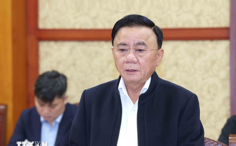 Politburo member and Standing member of the Secretariat Tran Cam Tu gave a speech at the meeting. Photo: VNA