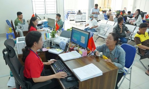 Nội dung đánh giá công chức gồm năng lực đổi mới, sáng tạo, dám nghĩ, dám làm, dám chịu trách nhiệm vì lợi ích chung trong thực thi công vụ. Ảnh: Tạ Quang