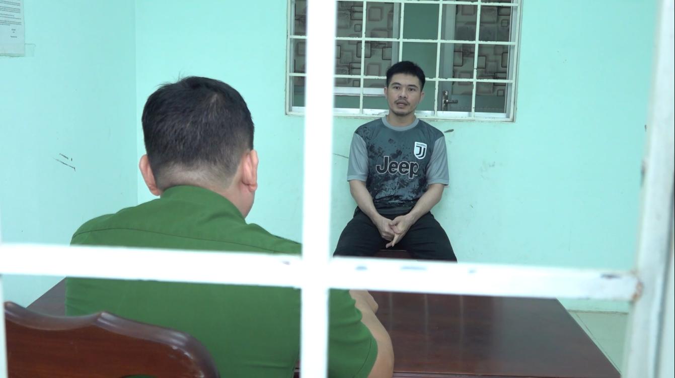 The Economic Police Department, An Giang Provincial Police successfully dismantled a ring of smuggling old motorbikes from Cambodia to Vietnam.