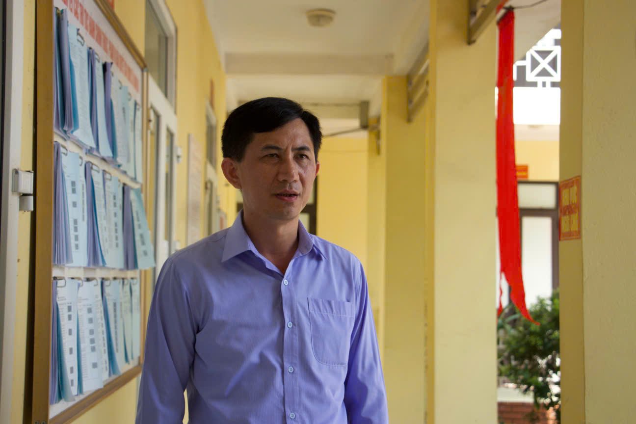 Ong Nguyen Van Quang - Chu tich UBND xa Nam Hoa, TP Thai Nguyen cho biet su dong hanh cua ngan hang la nguon dong vien tinh than to lon 