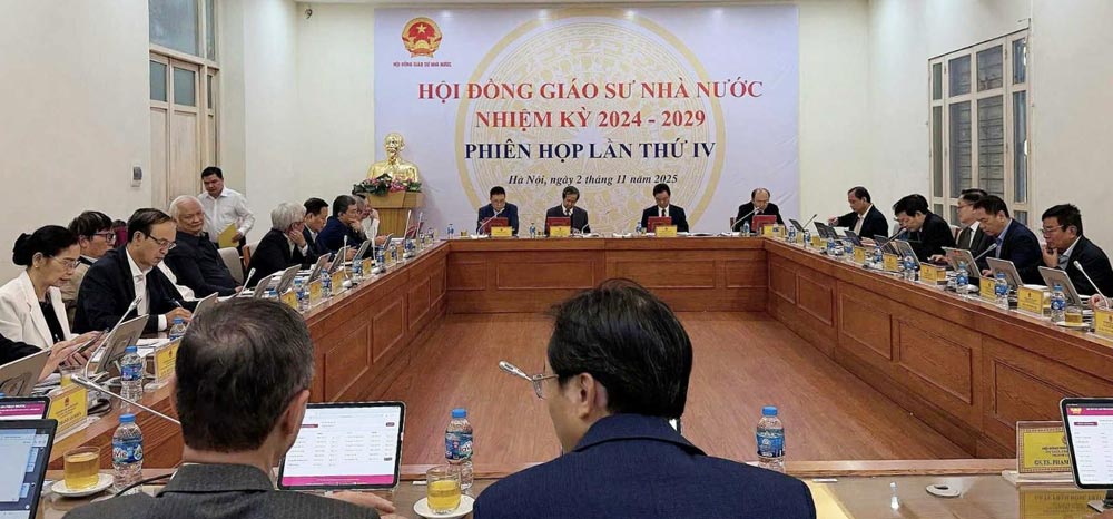 The 4th meeting of the State Council of Professors for the 2024-2029 term voted to vote for the nomination of professors and associate professors. Photo: VBSP