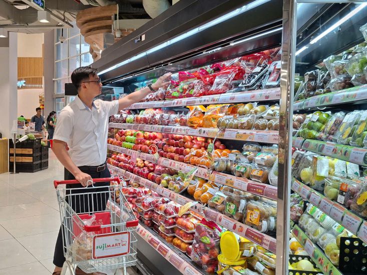 전국 소매 기업들은 매출 촉진과 소비 촉진 GDP 성장에 기여하는 것을 목표로 대규모 수요 촉진 프로그램을 준비하느라 분주합니다. 사진: 뚜엣란