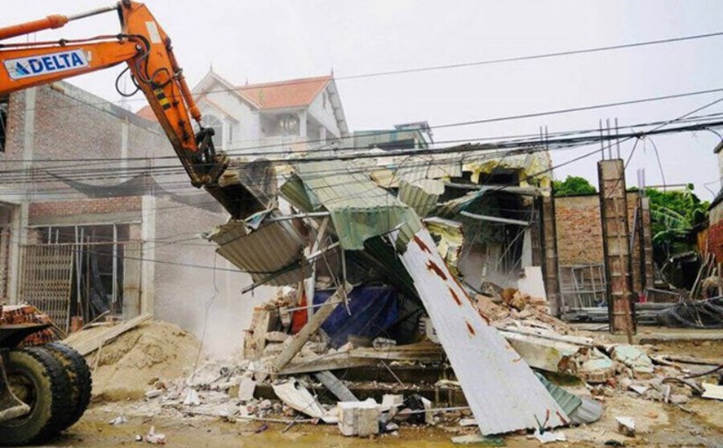 People are in agreement, the government is determined to complete the expansion of Vu Cong Dan Street. Photo: Nguyen Thuong