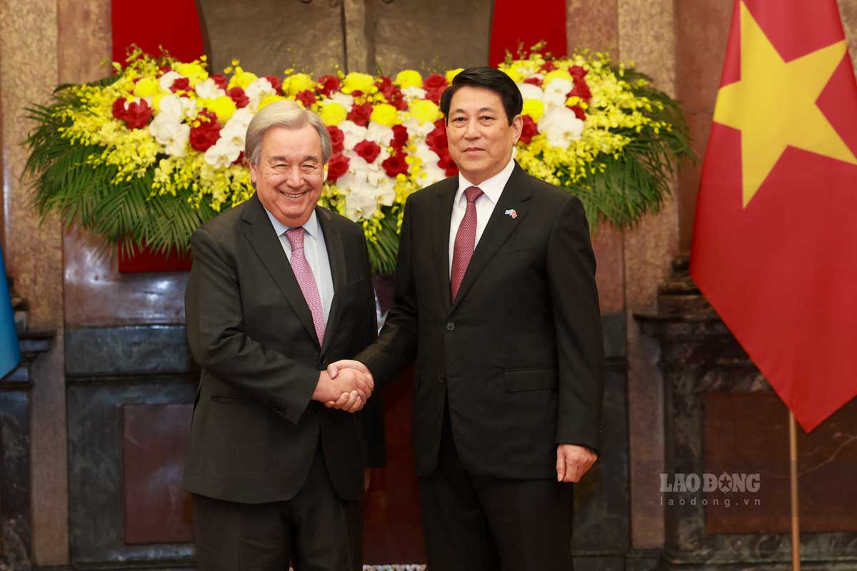 Politburo member and President Luong Cuong and United Nations Secretary General Antonio Guterres. Photo: Hai Nguyen