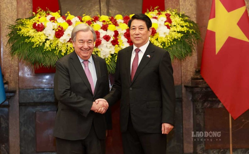 Politburo member and President Luong Cuong and United Nations Secretary General Antonio Guterres. Photo: Hai Nguyen