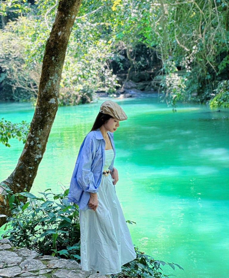 Nu du khach cho biet se quay lai Cao Bang trong thoi gian khong xa de kham pha them nhieu dia diem cung nhu van hoa dia phuong cua vung dat nay: “Cam giac o day rat binh yen, gan gui va minh muon co co hoi quay lai de tan huong nhung dieu do mot lan nua”.