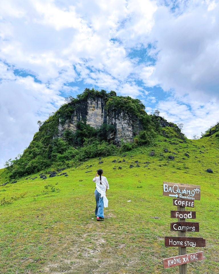 Ngoc Tu cho rang du khach den day nen sap xep lich trinh ky cang, dong thoi chuan bi suc khoe tot vi duong di dai, vat va. Anh: Nguyen Ngoc Tu