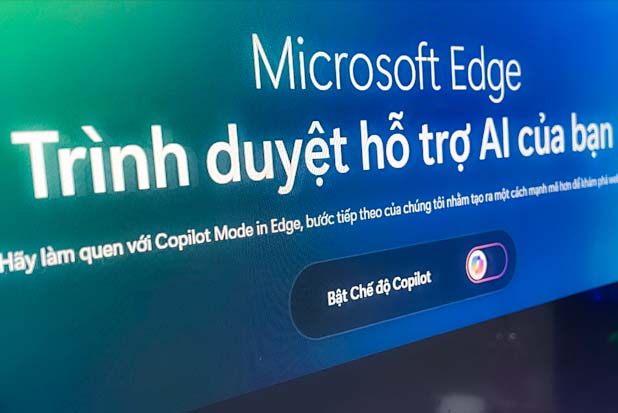 The AI browser race heated up when Microsoft launched a new Copilot on Edge, with an interface and features almost identical to OpenAI's Atlas. Photo: Cat Tien
