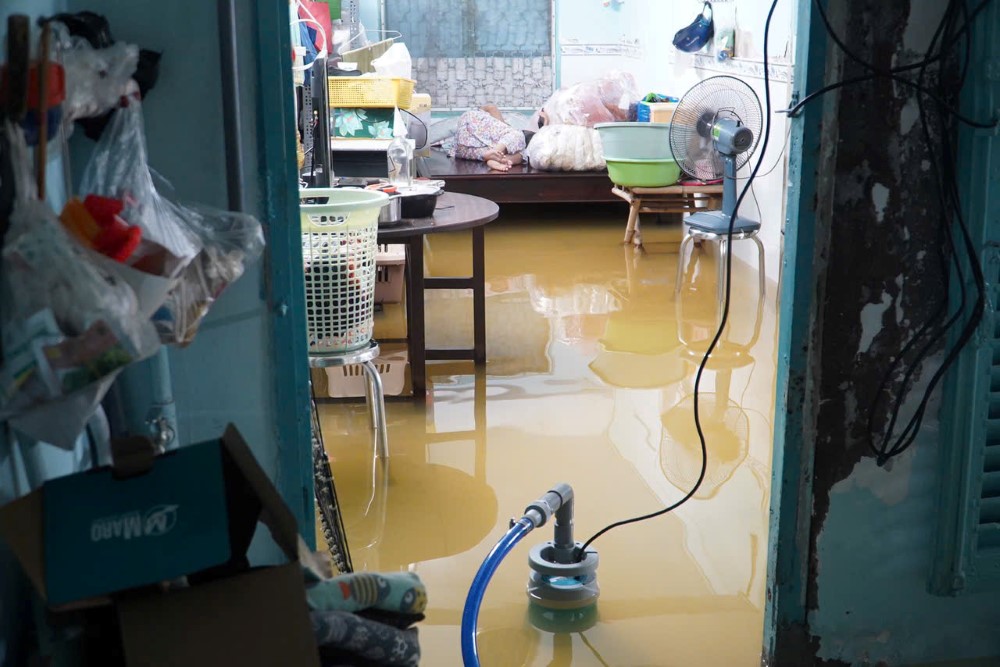 Tu lanh, may giat duoc ke len cao, sinh hoat cua nguoi dan bi dao lon hoan toan.