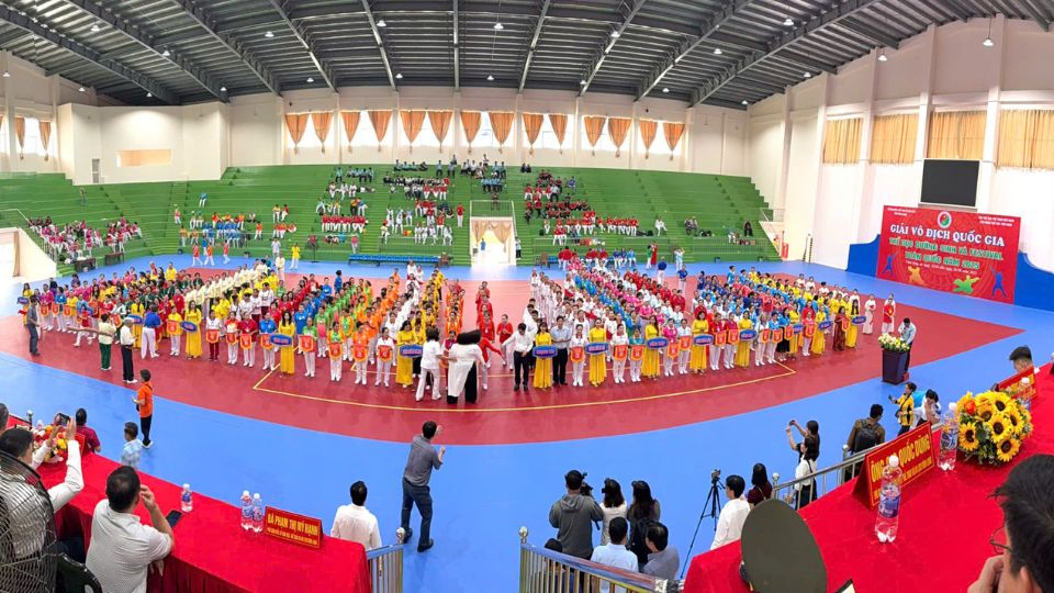 Opening of the Duong Binh Physical Training Championship and National Festival 2025 in Vinh Long. Photo: Department of Culture, Sports and Tourism