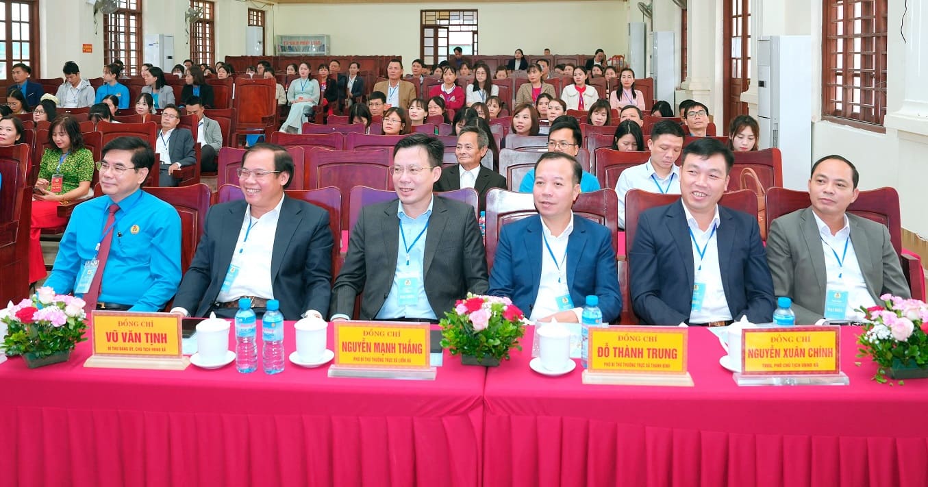 Delegates attending the Thanh Liem Commune Trade Union for the first time, term 2025 - 2030. Photo: Nguyen Truong
