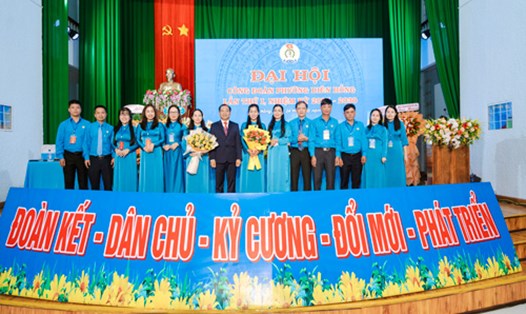 Công đoàn phường Diên Hồng bảo vệ, chăm lo cho quyền lợi của người lao động trên địa bàn. Ảnh: Thanh Tuấn