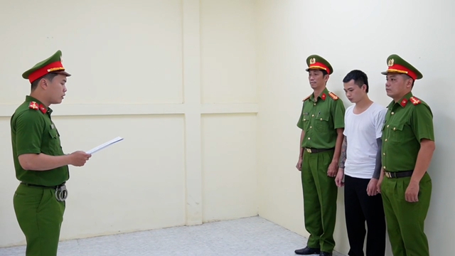 Temporarily detaining the owner of the canal "Tang Keng Ong Trum" for posting a clip that caused regional division