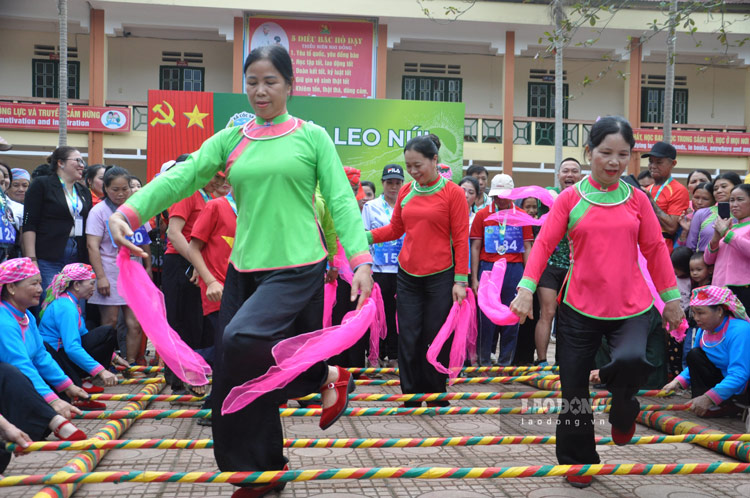 Mua sap tai giai leo nui. Anh: Dinh Dai