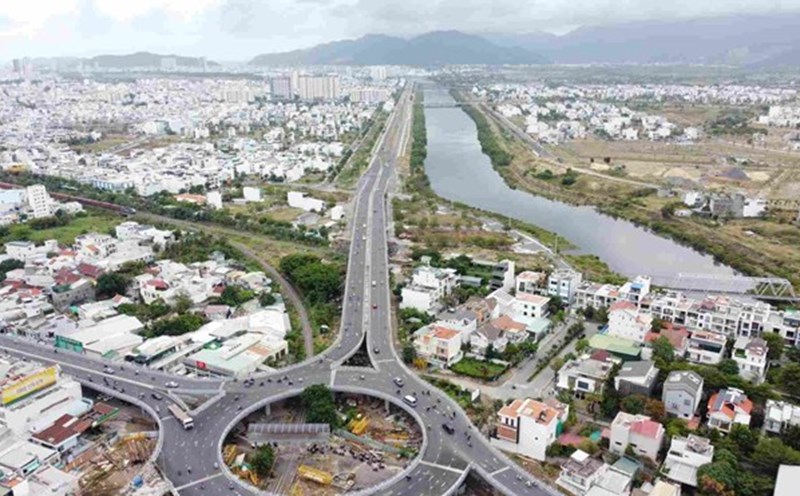 The Ngoc Hoi Intersection BT project has 3 new branch roads, while there is 1 branch road on the N4 side that has not been constructed by Phuc Son Group. Photo: Huu Long