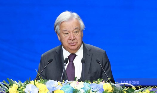 Tổng Thư ký Liên Hợp Quốc António Guterres phát biểu trong phiên khai mạc Lễ mở ký Công ước Hà Nội. Ảnh: Hải Nguyễn