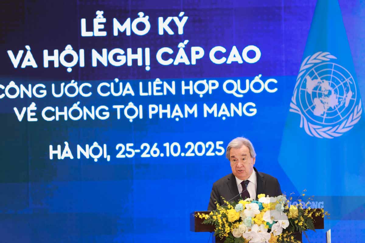Tong Thu ky Lien Hop Quoc Antonio Guterres nhan manh, Cong uoc Ha Noi “la mot tru cot vo cung quan trong de bao ve con nguoi trong the gioi so, cung nhu thiet lap lai cong ly so trong nhung nam toi“. Anh: Hai Nguyen