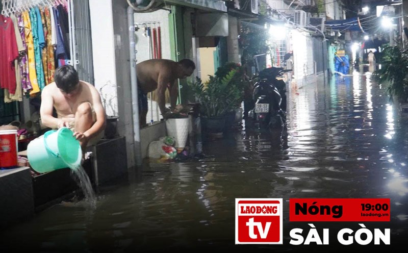 Hot Saigon on October 25