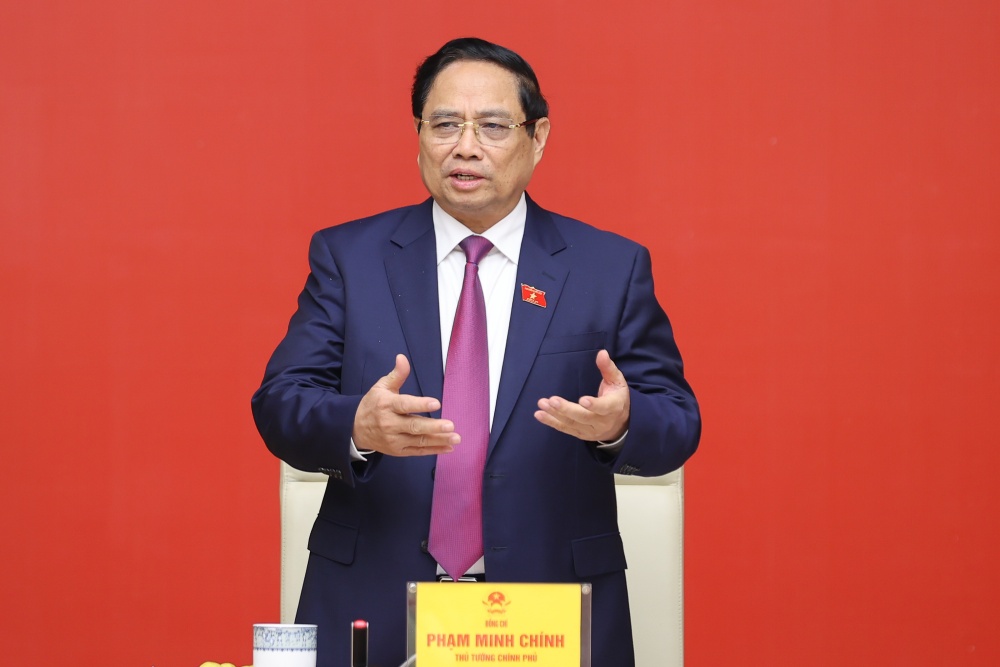 In the coming time, Politburo member and Prime Minister Pham Minh Chinh directed to focus on handling nearly 3,000 backlogged and prolonged projects of SCB Bank. Photo: VGP