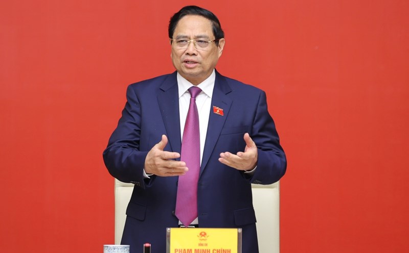 In the coming time, Politburo member and Prime Minister Pham Minh Chinh directed to focus on handling nearly 3,000 backlogged and prolonged projects of SCB Bank. Photo: VGP