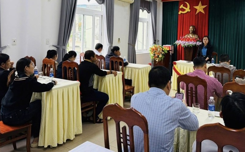 The meeting evaluated the results of past activities and deployed key tasks in the coming time. Photo: Quang Tri Trade Union