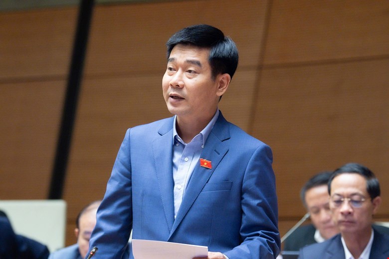 National Assembly Delegate Le Thanh Hoan proposed to continue regulating the responsibility of National Assembly deputies in receiving and handling complaints, denunciations and recommendations from citizens. Photo: Quochoi.vn