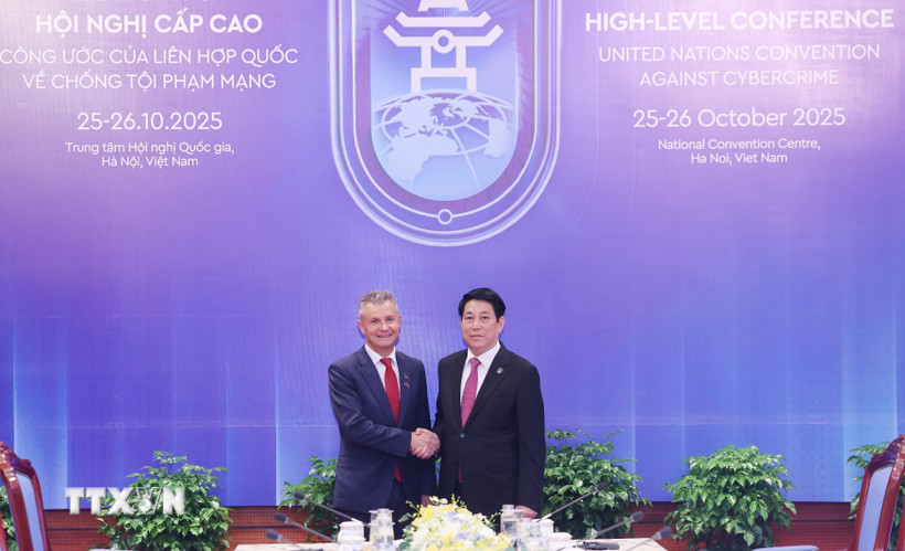 Politburo member and President Luong Cuong received Australian Foreign and Trade Minister Matt Thistlethwaite. Photo: VNA