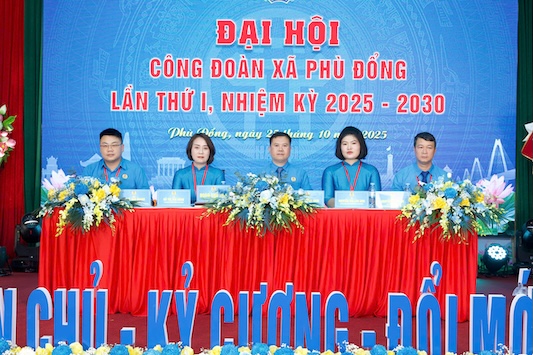 The first Congress, term 2025 - 2030 of Phu Dong Commune Trade Union. Photo: Ngoc Anh