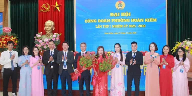 Hoan Kiem Ward Trade Union Executive Committee for the 2025 - 2030 term. Photo: CDP