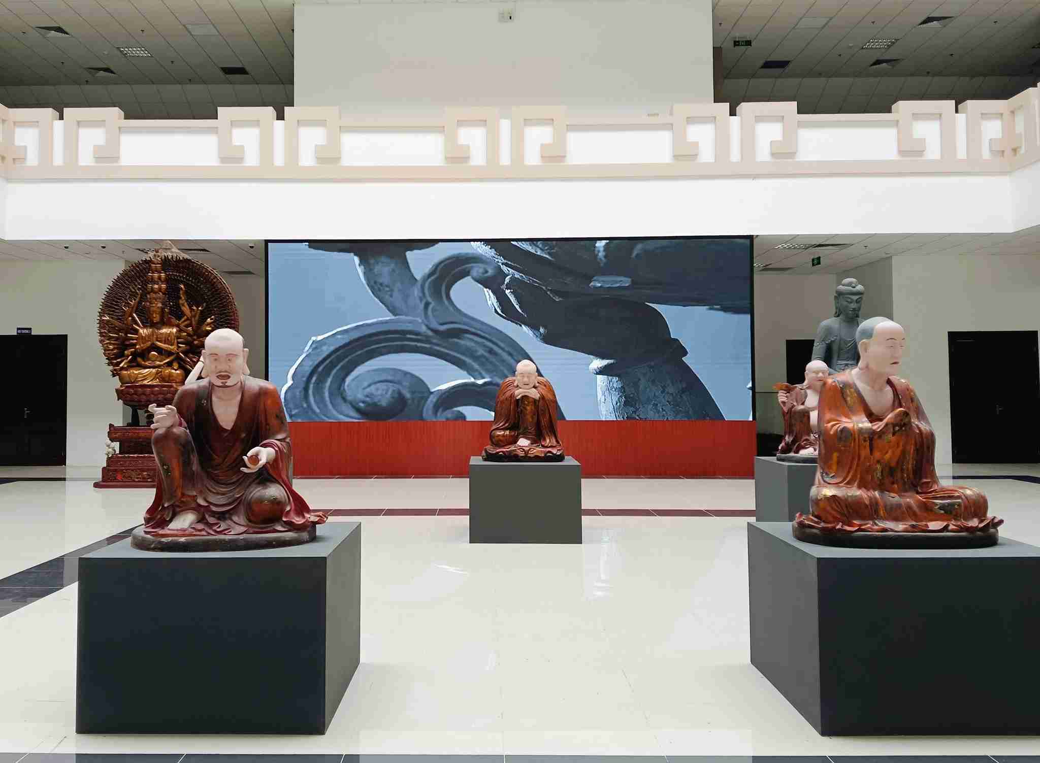Hung Yen exhibe una coleccion de preciosas estatuas budistas con motivo del Dia del Patrimonio Cultural. Foto: Museo Hung Yen
