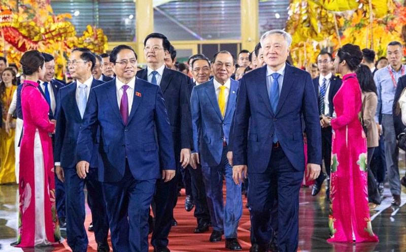 Prime Minister Pham Minh Chinh attended the opening ceremony of the first Autumn Fair - 2025. Photo: Hai Nguyen