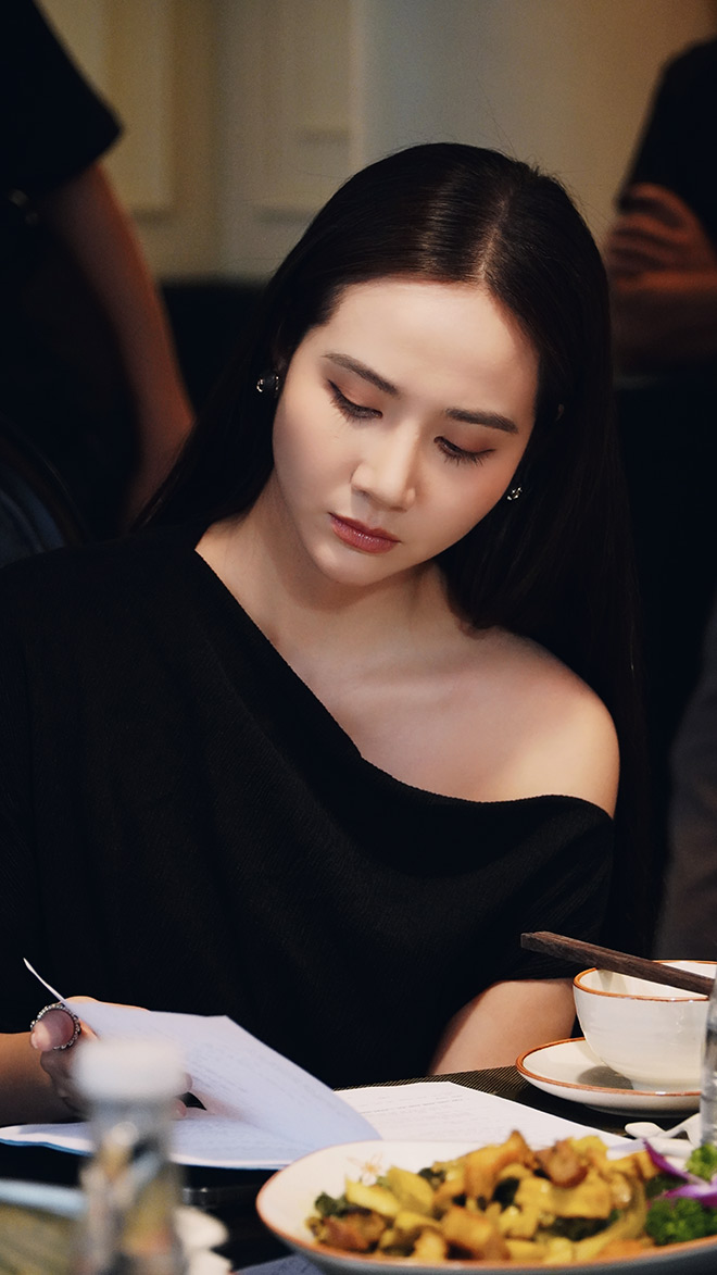 Huyen Lizzie nghien cuu ky de nhap vai tu nhien, giau cam xuc. Anh: Nghe si cung cap