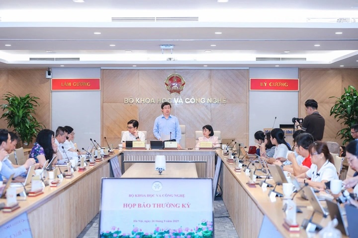 Bo Khoa hoc va Cong nghe thong tin ve Tuan le So Quoc te Viet Nam 2025 tai hop bao thuong ky. Anh: Hao Thien