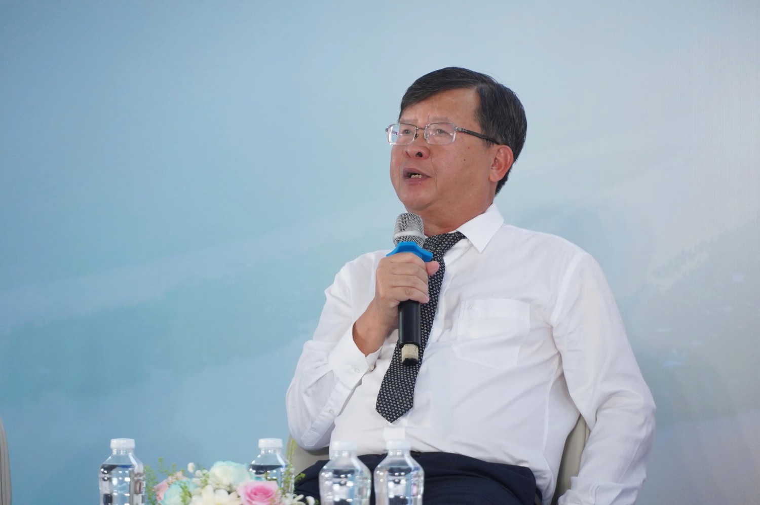 Bac si Chuyen khoa 2 Huynh Minh Truc - Giam doc Trung tam kiem soat benh tat TP Can Tho phat bieu tai buoi toa dam. Anh: Ta Quang