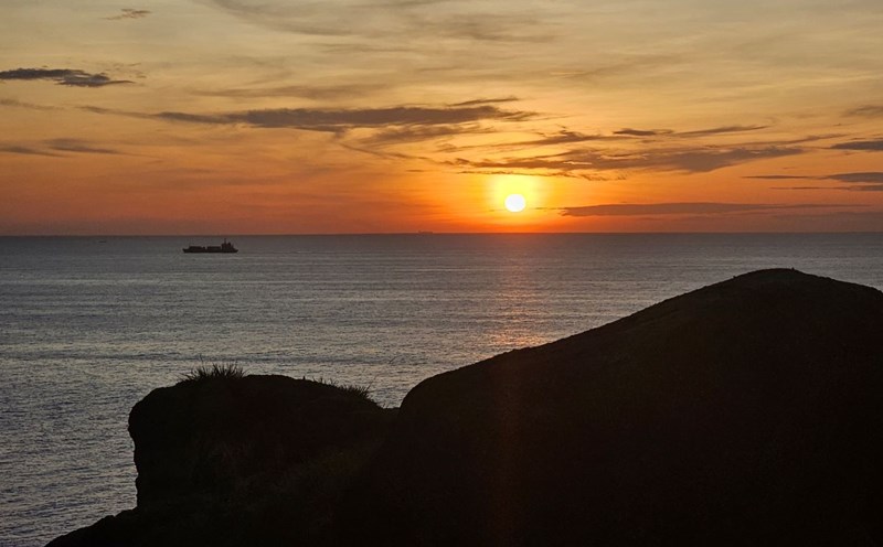 The dawn appeared in Mui Dien, Dak Lak. Photo: Thanh Quynh
