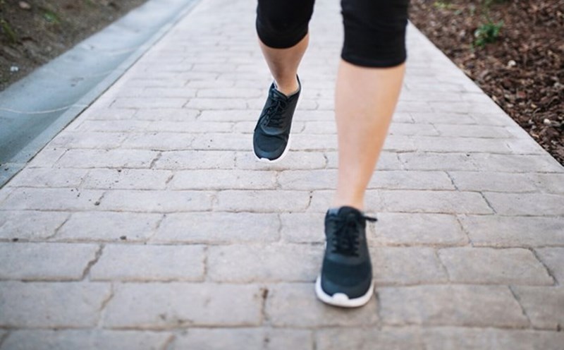 How fast to walk is enough for the heart? Photo: Thuy Duong