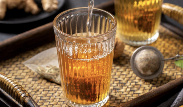 Drinking Indian tea helps lower blood sugar. Photo: Thuy Duong