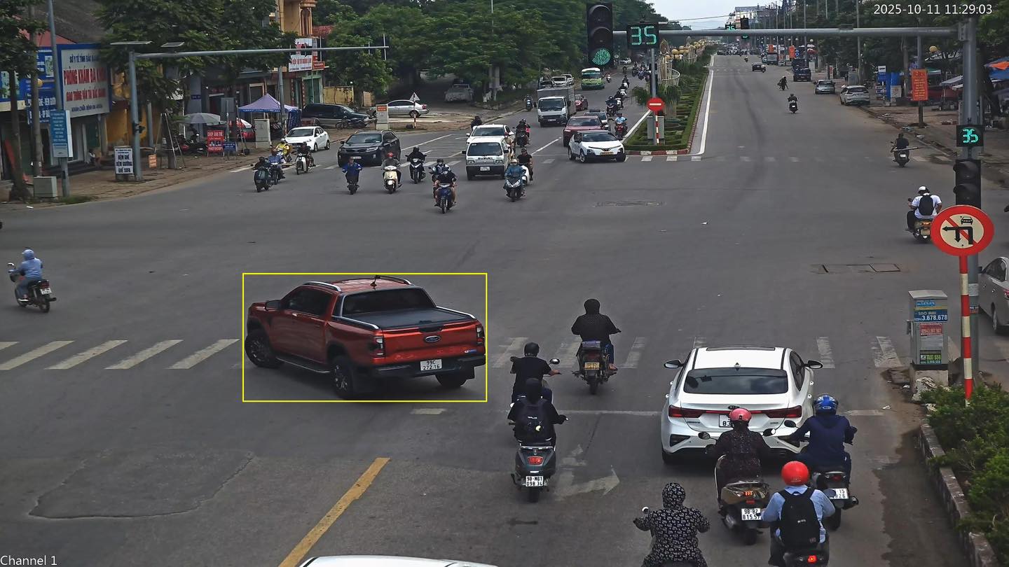 El propietario del vehiculo multado en Bac Ninh. Foto: Cong an Bac Ninh