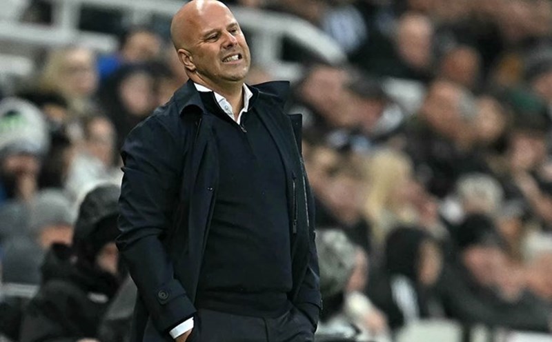 Arne Slot is showing helplessness to Liverpool. Photo: AFP