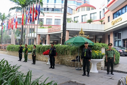 Hanoi Police ensure absolute security and safety at the Hanoi Convention Opening Ceremony 2025. Photo: CAHN