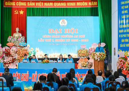 Ong Ha Duy Trung - Chu tich LDLD tinh phat bieu tai Dai hoi. Anh: Thanh Tuan