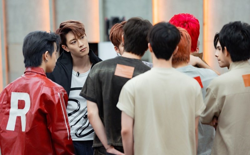 The contestants encouraged each other. Photo: Producer.