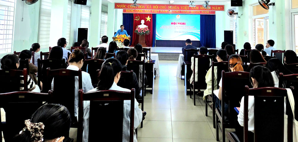 Le syndicat du quartier d'An Hai a Da Nang organise une conference d'etude de perfectionnement de diffusion et de propagande du discours du secretaire general To Lam. Photo : Syndicat d'An Hai