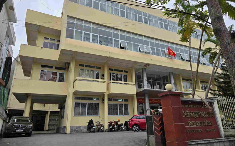 A surplus headquarters waiting to be handled after the merger in Cao Bang. Photo: Tan Van