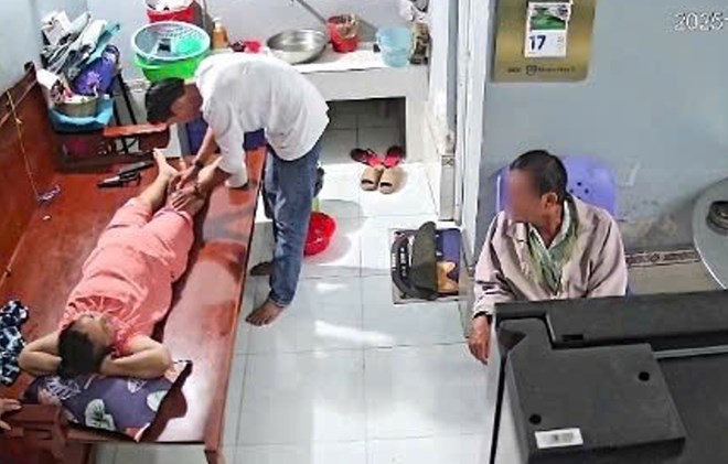 Cảnh báo thầy lang chữa bệnh không phép tại xã Hồ Đắc Kiện, Cần Thơ