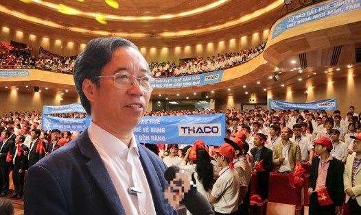 Hiệu trưởng Quốc học Huế chia sẻ về phần thi của Duy Khoa tại Olympia 2025. Ảnh: Nguyễn Luân