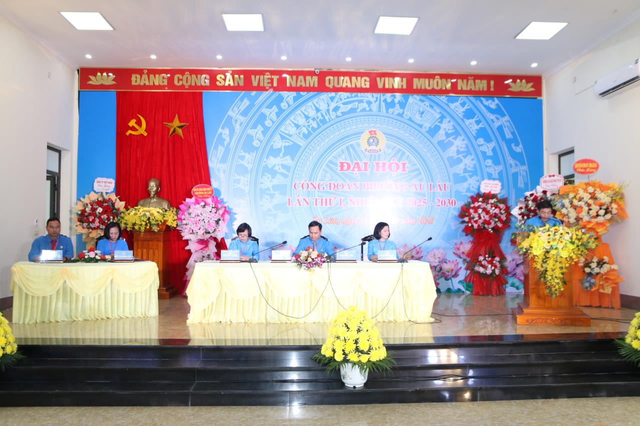 Quang canh dai hoi. Anh: Van Duc