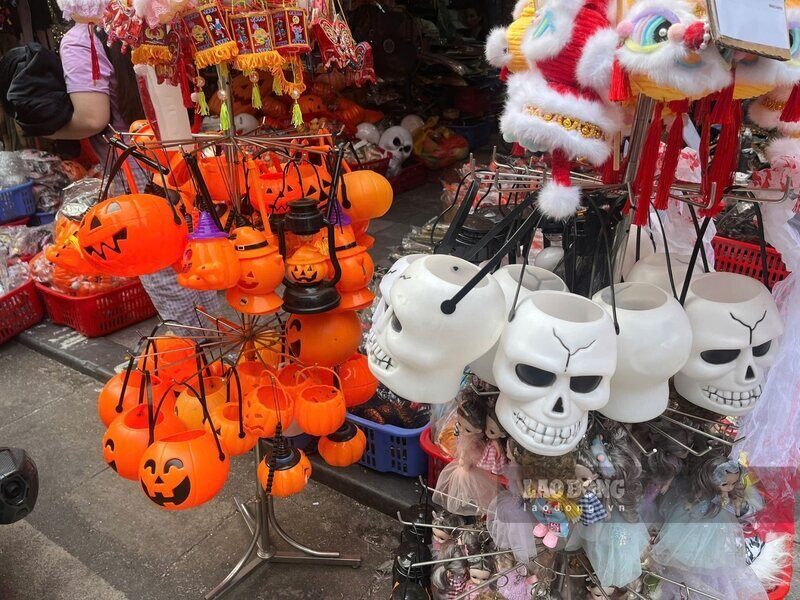 Khong khi nao nhiet nhung ngay can ke le hoi. Ảnh: Tuong Vy