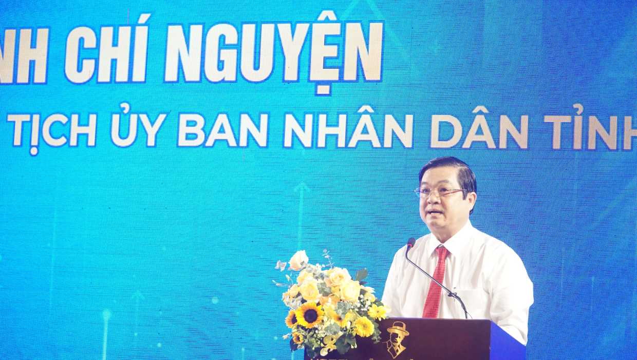 Pho chu tich UBND tinh Ca Mau Huynh Chi Nguyen phat bieu tai dien dan. Anh: Nhat Ho